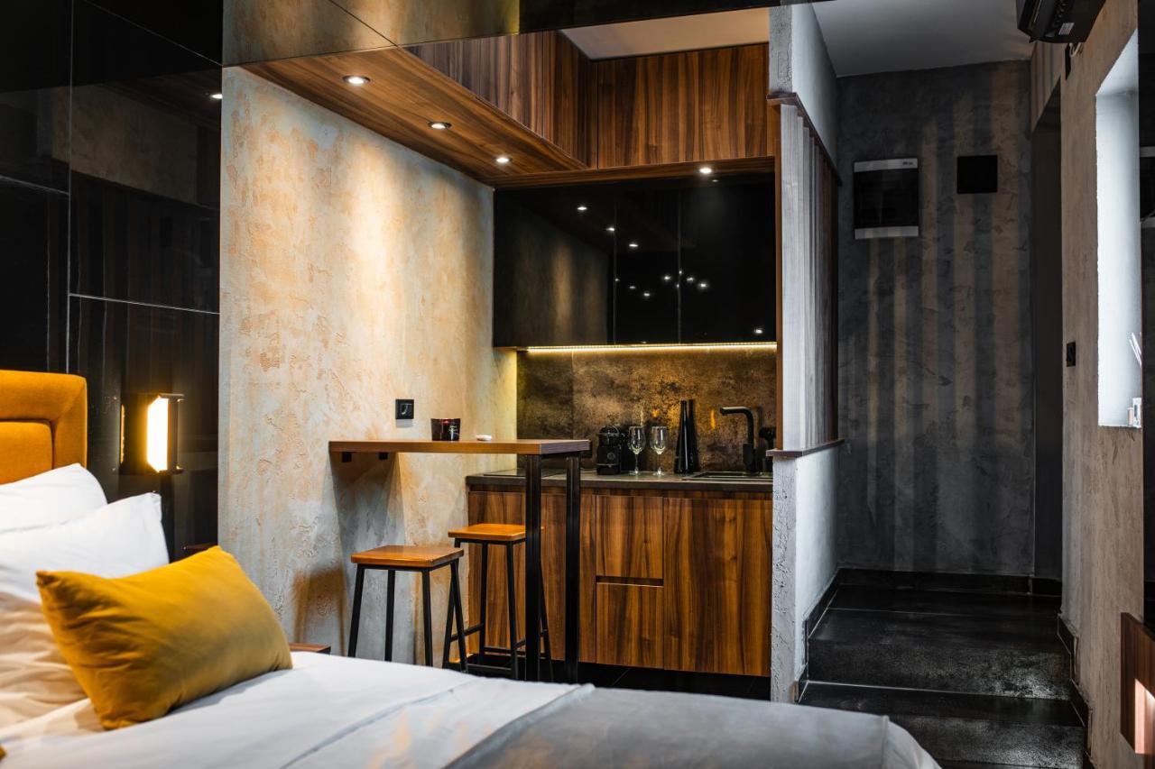 Apartmán Malux Ni Exteriér fotografie